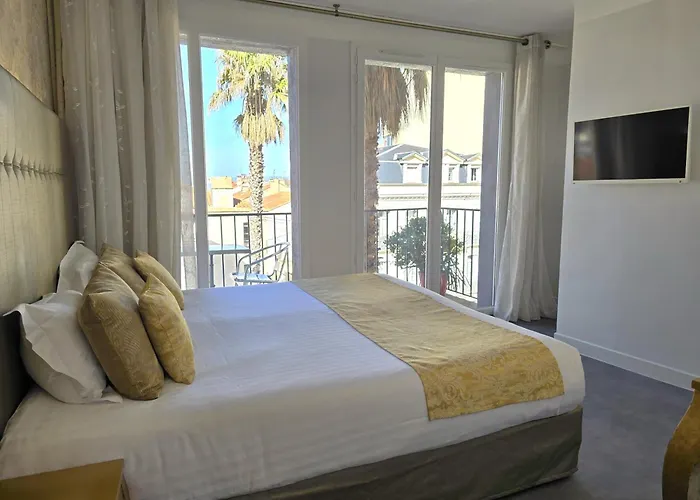 Hotel Nyx Independant Centre Gare 3*