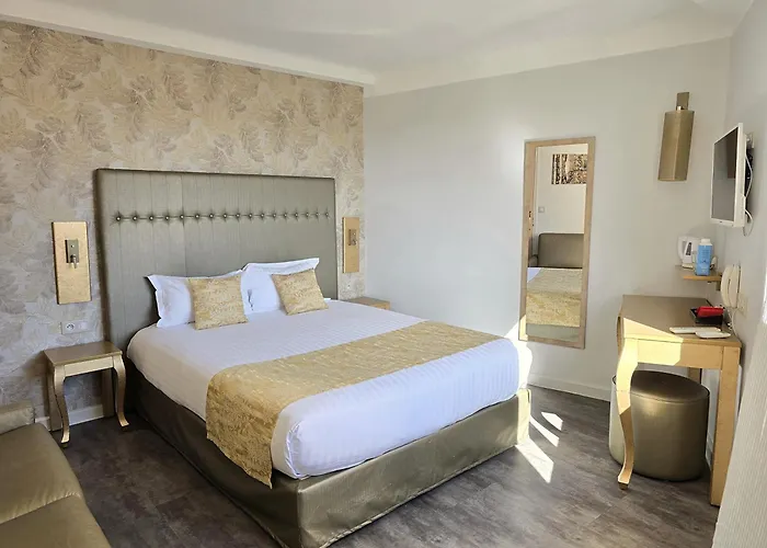 Nyx Independant Centre Gare 佩皮尼昂