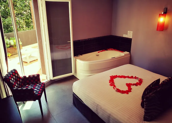 Nyx Independant Centre Gare 佩皮尼昂